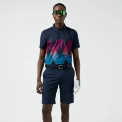 J.Lindeberg Active Argyle Golf Shorts 10 J.Lindeberg Active Argyle Golf Shorts -Golf Apparel Store J.Lindeberg SS22 Active Argyl Golf Short P1345071 Navy Model 1