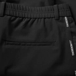 J.Lindeberg Stuart Stripe Golf Shorts -Golf Apparel Store J.Lindeberg SS22 Stuart Stripe Golf Shorts GMPA05577 9999 Code TSLIN012 34 W Black detail