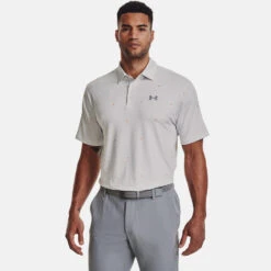 Under Armour Playoff 2.0 Flag Print Golf Polo Shirt 11 Under Armour Playoff 2.0 Flag Print Golf Polo Shirt -Golf Apparel Store Under Armour AW22 Playoff 2.0 Flag Print Polo Shirt 1327037 146 SHUND301 L White Halo Gray Steel Model 1