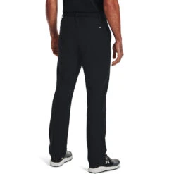 Under Armour Drive Taper Golf Pants 12 Under Armour Drive Taper Golf Pants -Golf Apparel Store Under Armour SS22 Drive Taper Pant 1364407 001 Code TRUND061 34 W 32 Leg Black Halo Gray Model 2